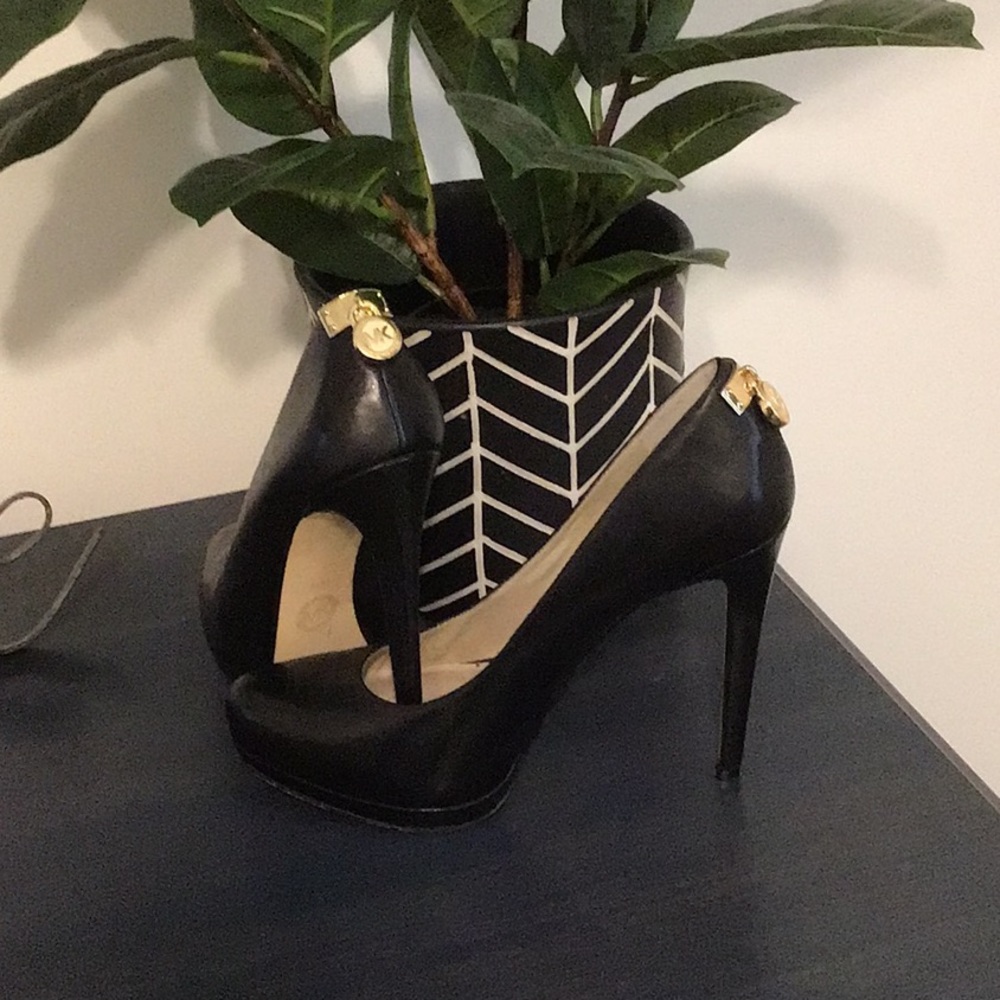 Michael Kors, professional, black heels